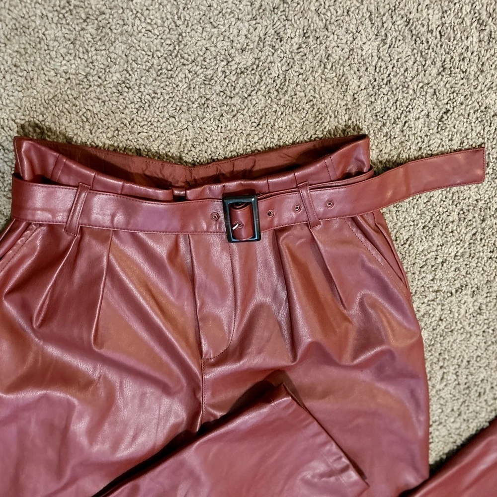 Who What Wear Women's HighRise Brown Faux Leather PaperBag Pants Size 4 Like New - Picture 3 of 6